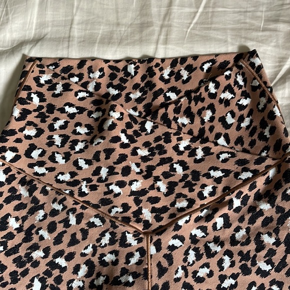 Aerie Real Me Leopard Leggings - Picture 2 of 7